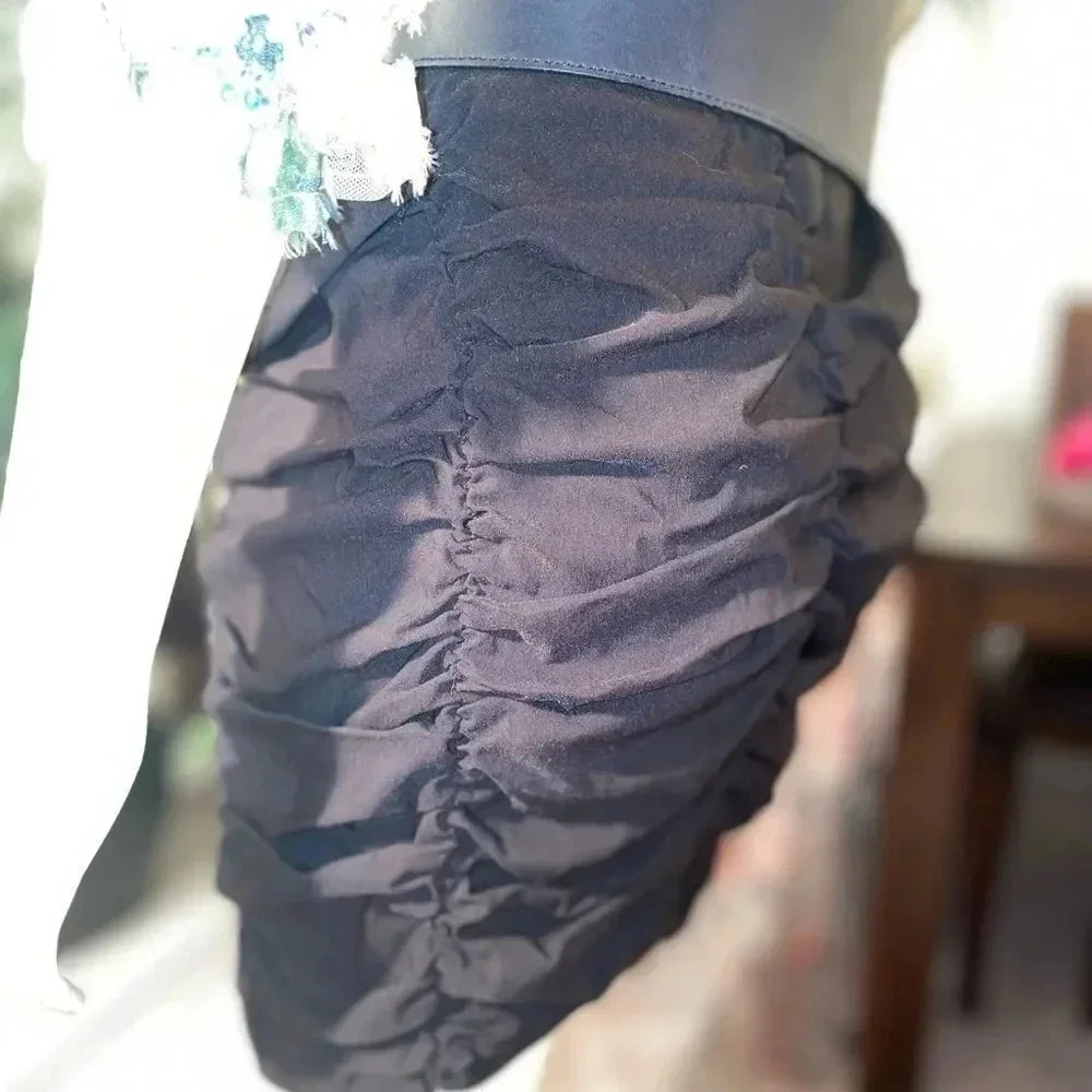 BLACK VALIA HIGH WAIST SHIRRED MINI SKIRT WITH FRONT FACING POCKETS 1x - Picture 7 of 15